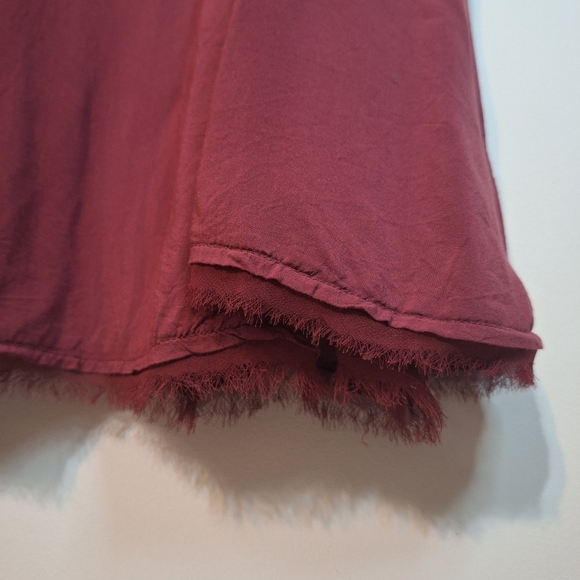 Silence + noise small shortsleeve irregular frayed hem rayon burgandy mini dress - Picture 5 of 6